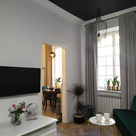 Ndm Apartament Warszawa Eksteriør bilde
